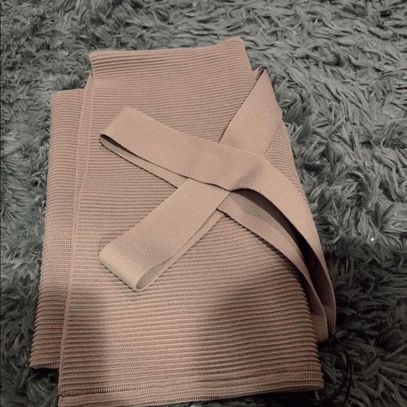 Aritzia Cross-knit dress - Picture 2 of 3